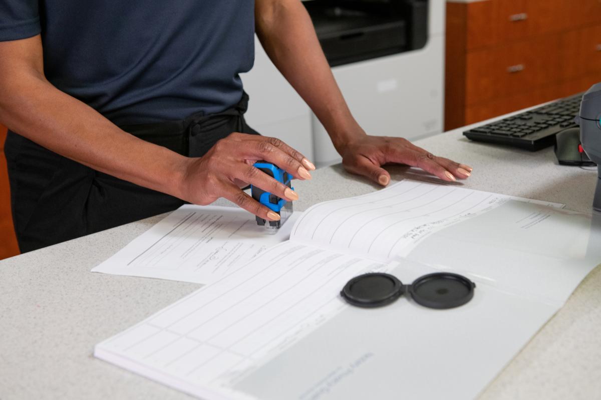 notary services at PostalAnnex