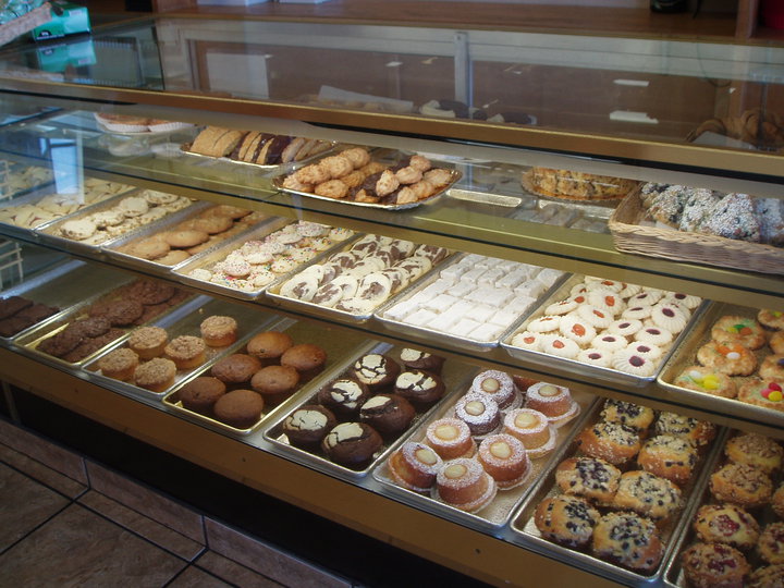 Mike's Pastry Shop in Antioch, CA