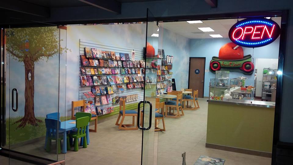 Smiley’s Books and Juice-C-Juice in Carson, CA