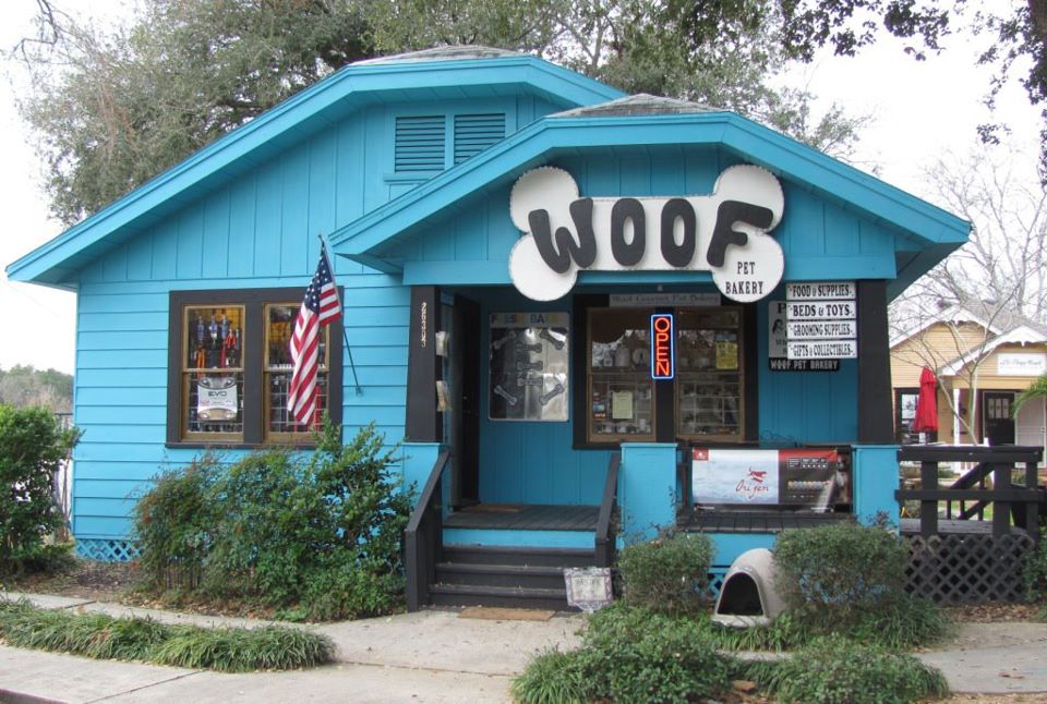 Woof Pet Bakery & Boutique in Spring, TX